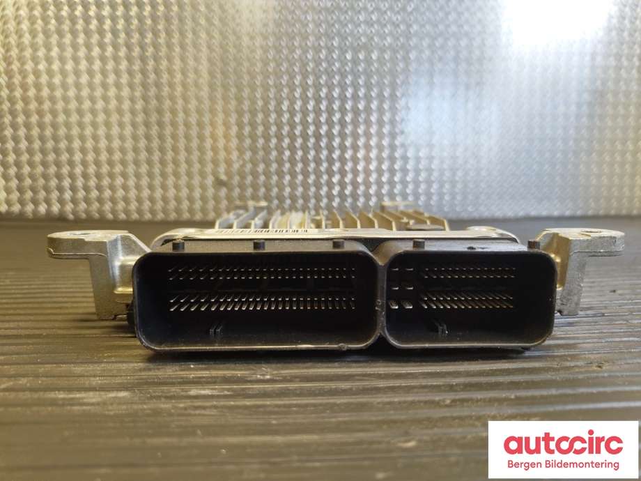 Styreenhet motor til Mercedes C-Klasse 2007-2011 (Fase 1) (W204) (W204) (MERCEDES|A6511500126|)