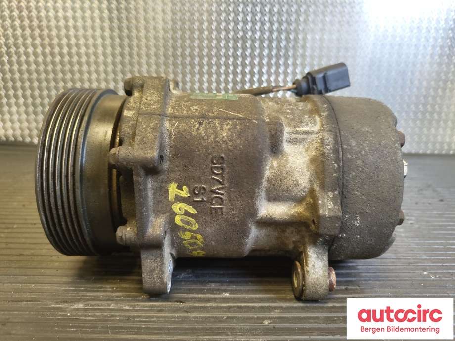 Aircondition kompressor til VW Transporter / Caravelle 2003-2009 (Fase 1) (T5) (T5) (VOLKSWAGEN|7H0 820 803 D|)