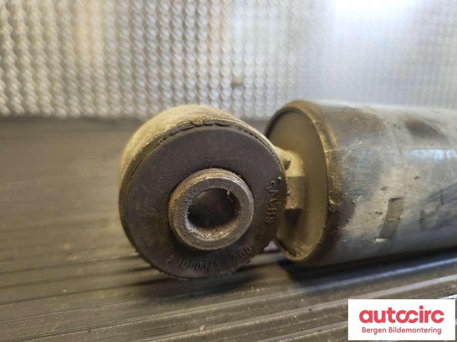 Støtdemper bak til Mercedes Vito/Viano 2004-2010 (Fase 1) (W639) (W639) (MERCEDES|A 639 326 21 00|)