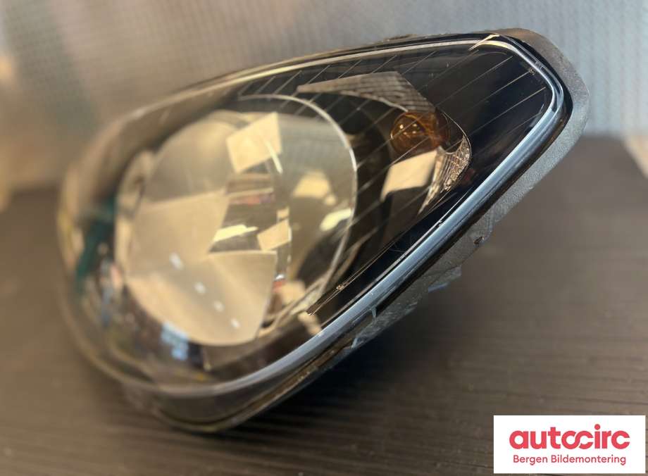 Frontlykt venstre halogen til Škoda Citigo 2012-2019  (SKODA|1ST 941 015 D|)