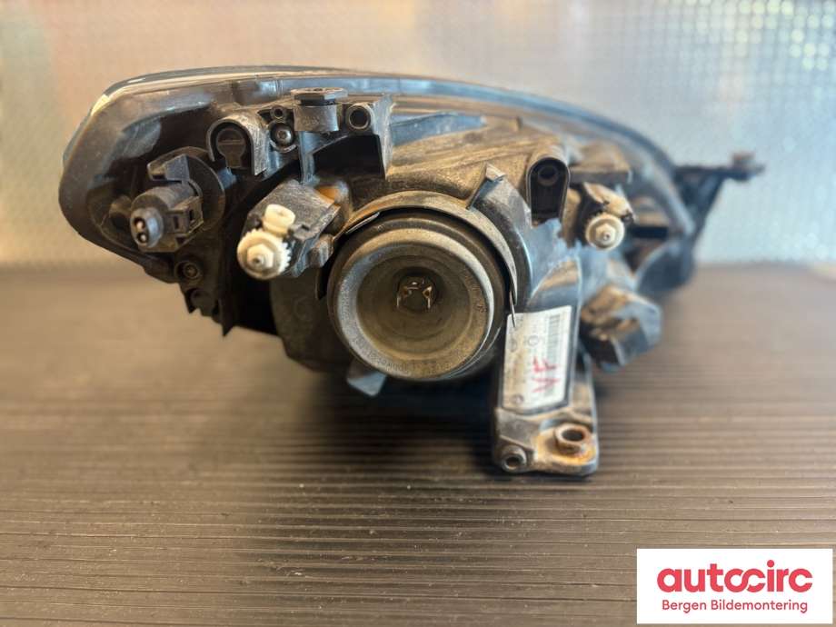 Frontlykt venstre halogen til Škoda Citigo 2012-2019  (SKODA|1ST 941 015 D|)