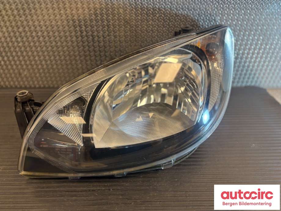 Frontlykt venstre halogen til Škoda Citigo 2012-2019  (SKODA|1ST 941 015 D|)