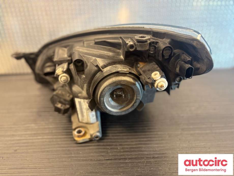Frontlykt høyre halogen til Škoda Citigo 2012-2019 (SKODA|1ST 941 016 D|)