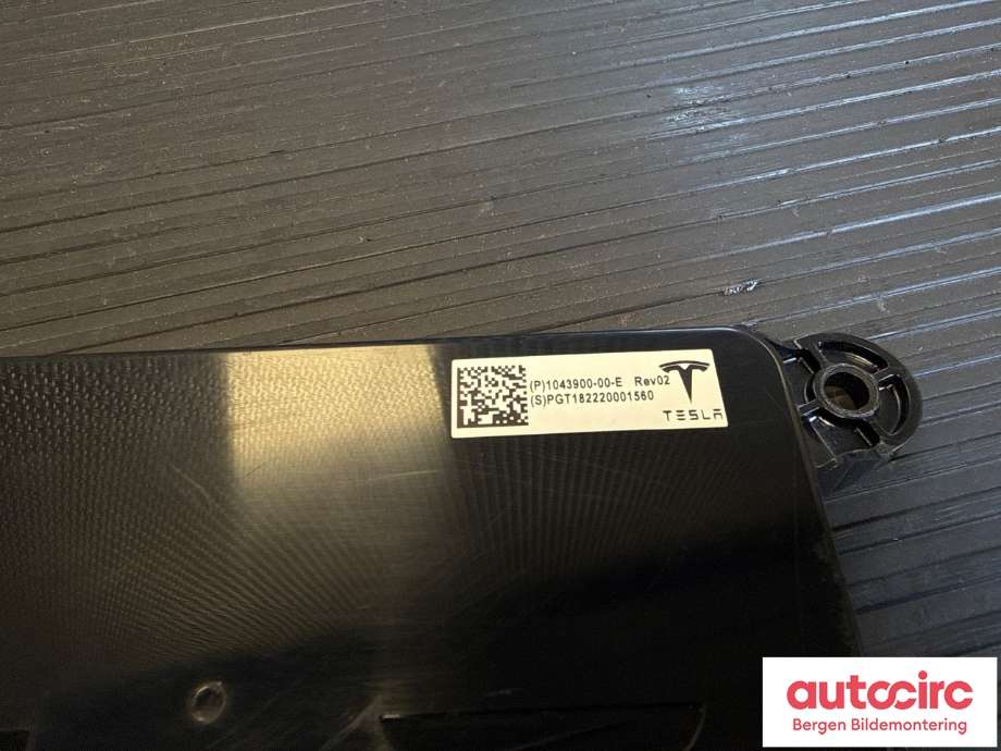 Styreenhet diverse til Tesla Model X 2016-->>  (TESLA|1043900-00-E|)