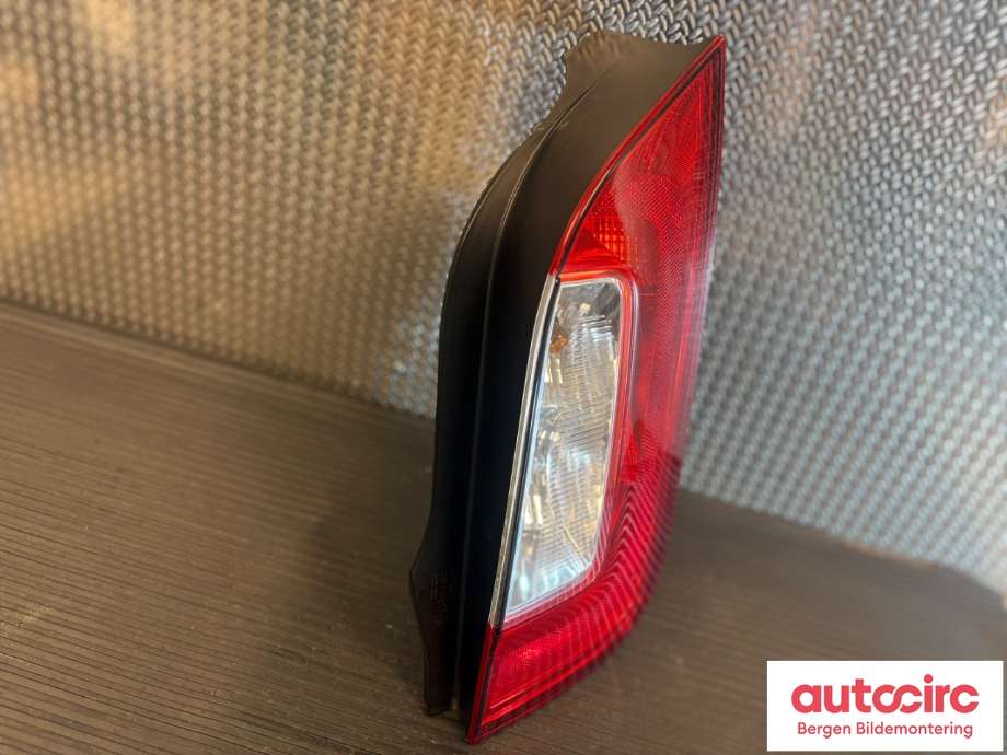 Baklykt høyre til Škoda Citigo 2012-2019  (SKODA|1ST 945 112 D|1ST 945 112 B|)