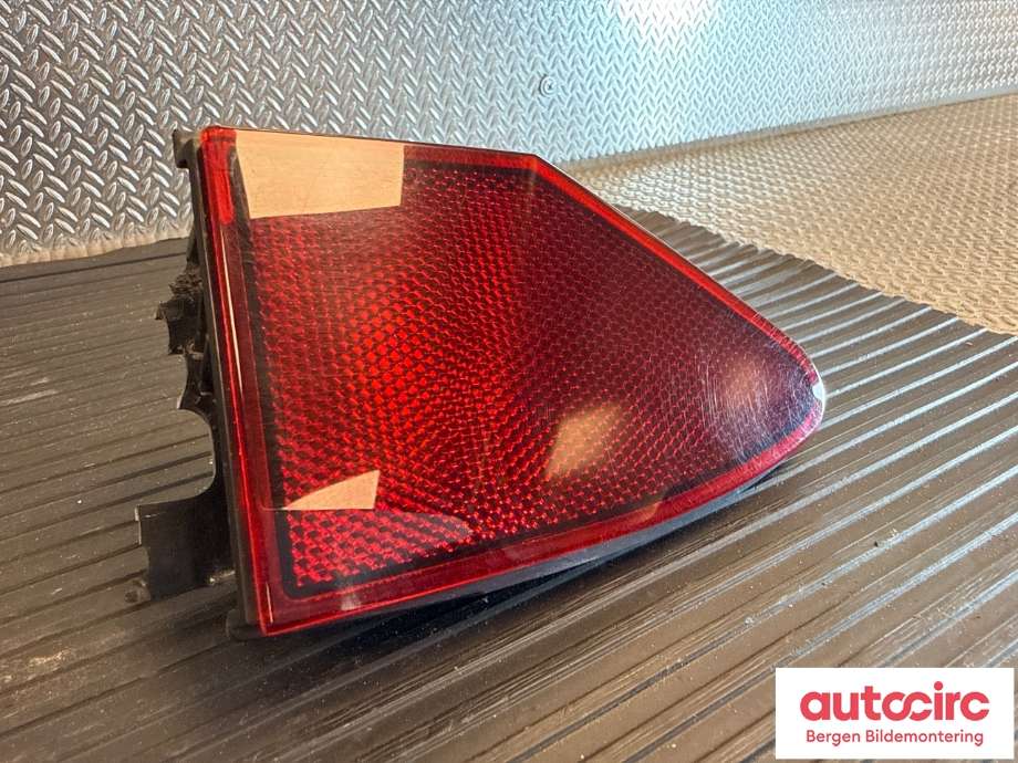 Refleksplate til Tesla Model X 2016-->> (TESLA|1022421-00-C|)