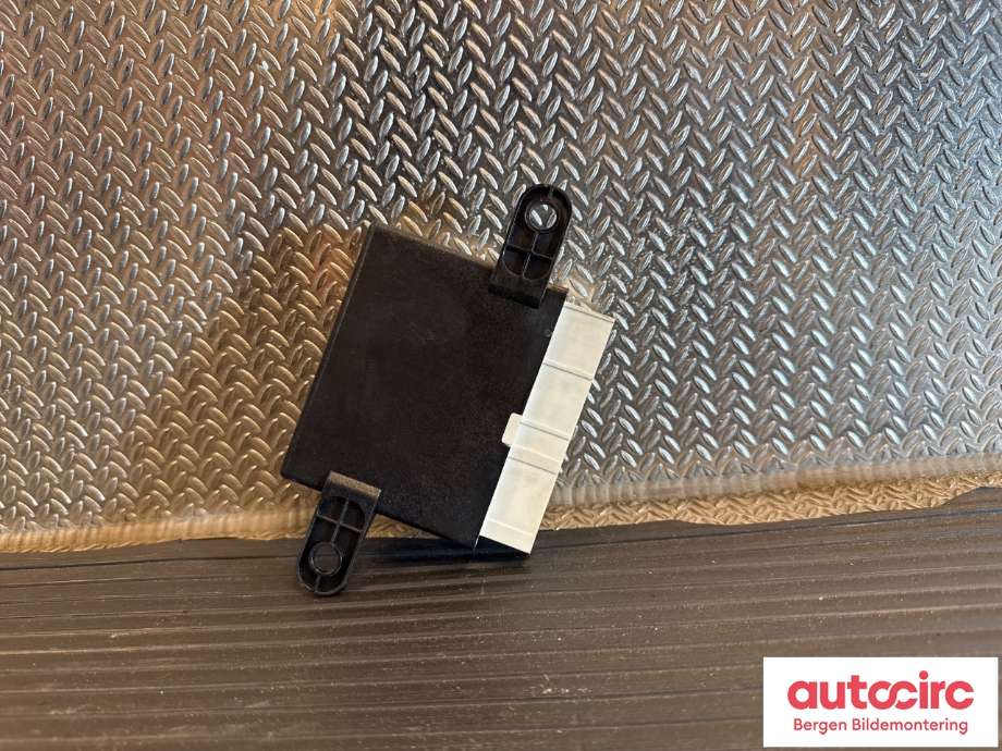 Styreenhet parkering til Tesla Model X 2016-->>  (TESLA|1129519-00-A|)