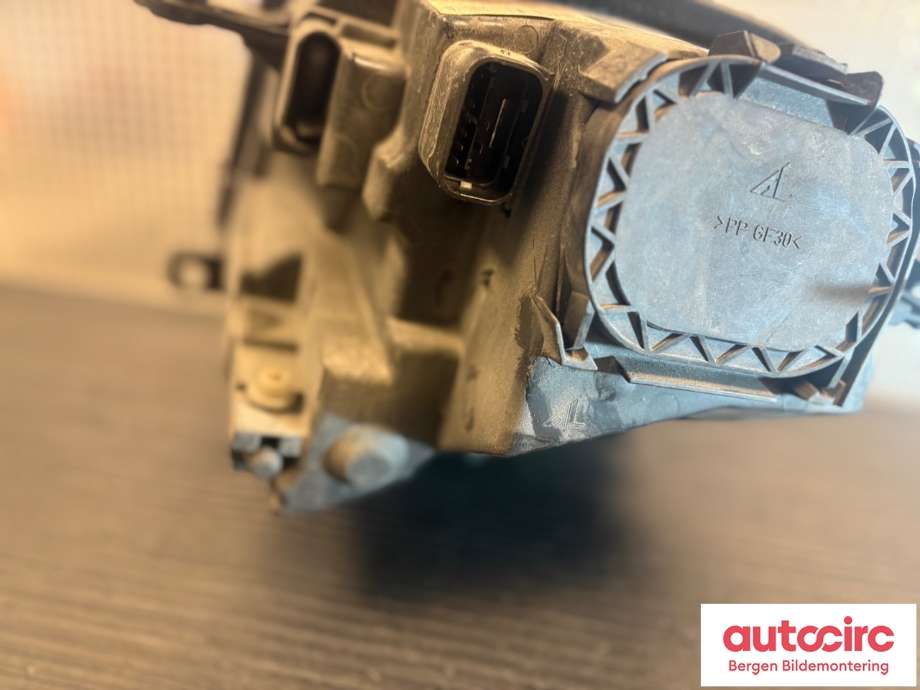 Frontlykt høyre halogen til Mini One/Cooper 2007-2014 (R55-57) (R55-57) (MINI|63 12 2 751 264|)