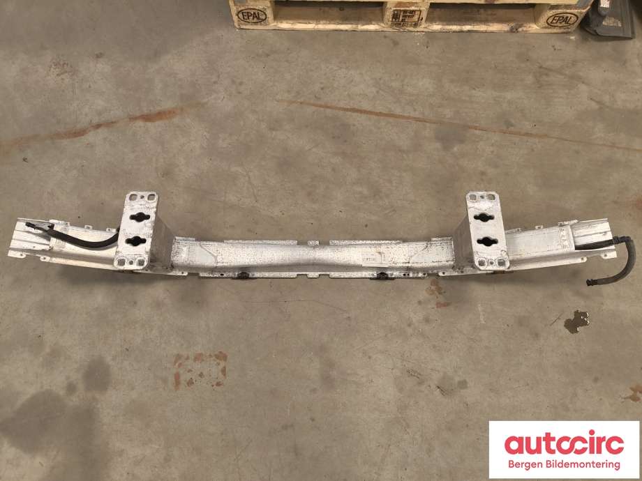 Støtfangerforsterkning foran til BMW 5-Serie 2003-2010 (E60/E61) (E60/E61) (BMW|51 11 7 148 586|)