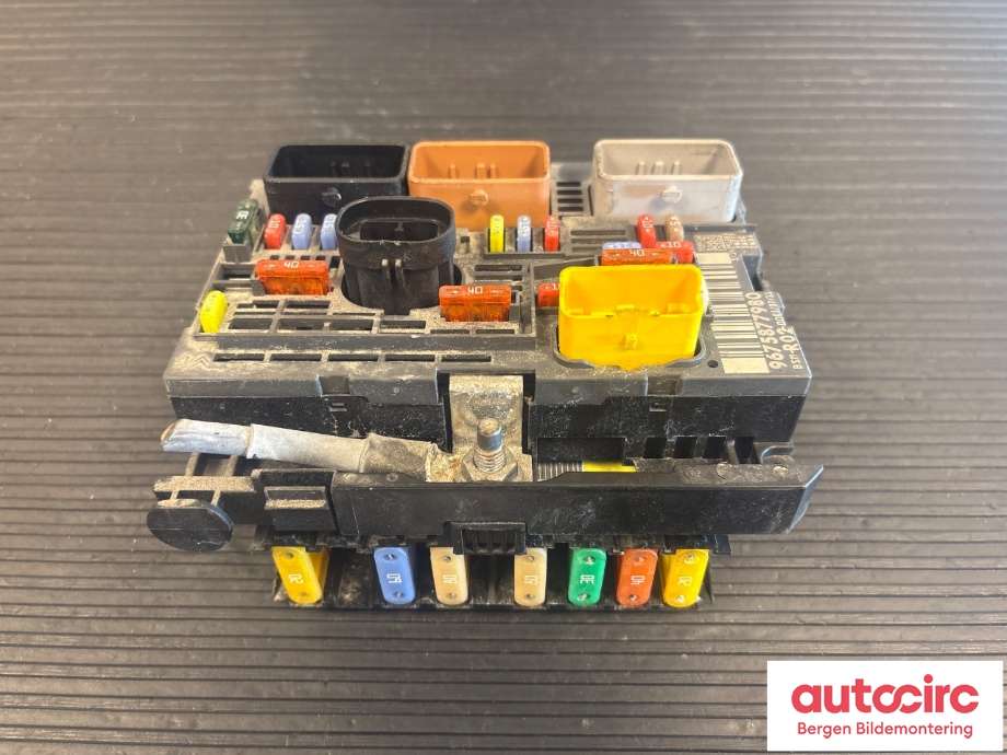 Sikringsboks til Peugeot 5008 2010-2017 (Type I) (PEUGEOT|98 070 285 80|)