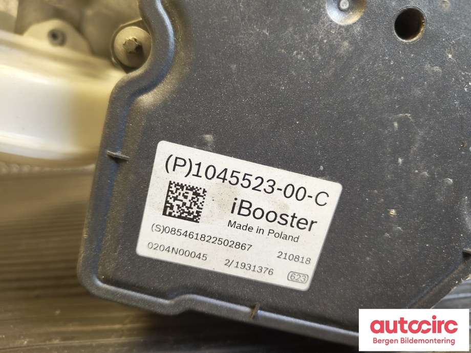 Bremsekraft-forsterker til Tesla Model X 2016-->>  (TESLA|1045523-00-C|)
