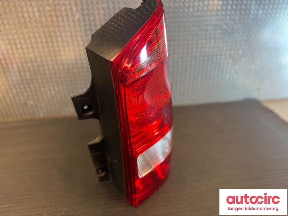 Baklykt høyre til Mercedes Vito 2014-->> (W447) (W447) (MERCEDES|A 447 820 01 64|)