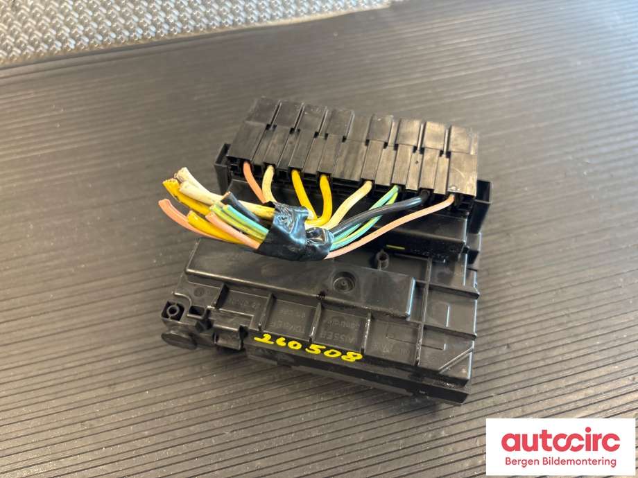Sikringsboks til Peugeot Partner 2008-2015 (Type II, Fase 1)  (PEUGEOT|98 070 287 80|)