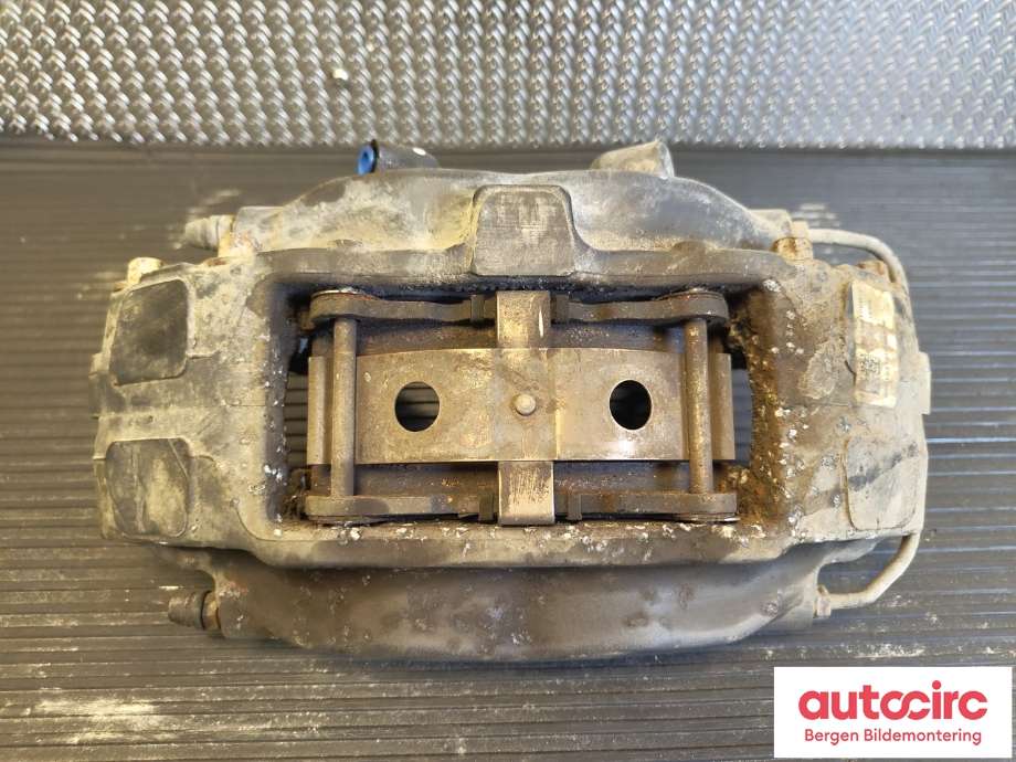 Bremsecaliper venstre foran til Tesla Model X 2016-->> (TESLA|1027621-00-C|)
