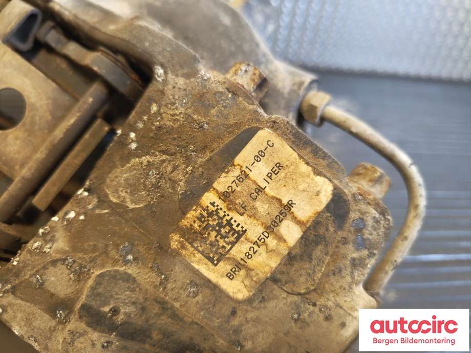 Bremsecaliper venstre foran til Tesla Model X 2016-->> (TESLA|1027621-00-C|)