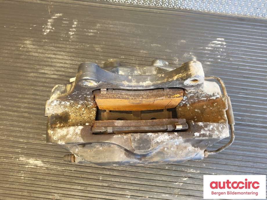 Bremsecaliper høyre foran til Tesla Model X 2016-->> (TESLA|1027622-00-C|)