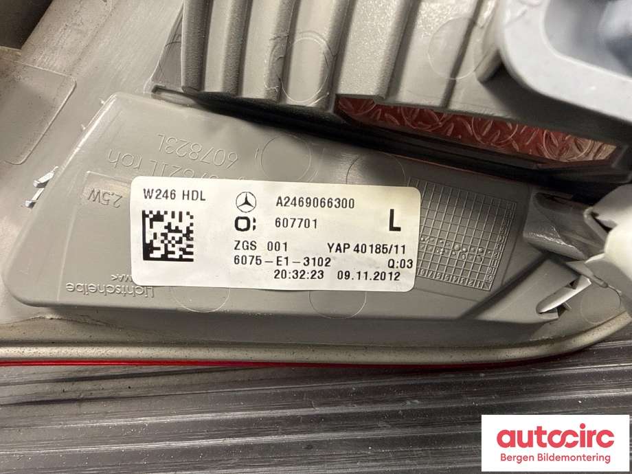 Baklykt venstre indre til Mercedes B-Klasse 2011-2018 (W246) (W246) (MERCEDES|A 246 906 63 00|)