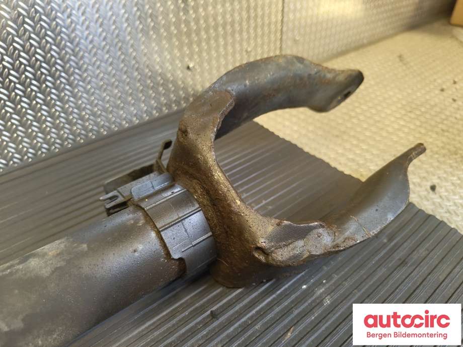 Diverse deler til Mercedes ML 2011-2015 (Fase 1) (W166) (W166) (MERCEDES|A 166 323 10 00|A 166 323 24 00|A 166 321 12 04)