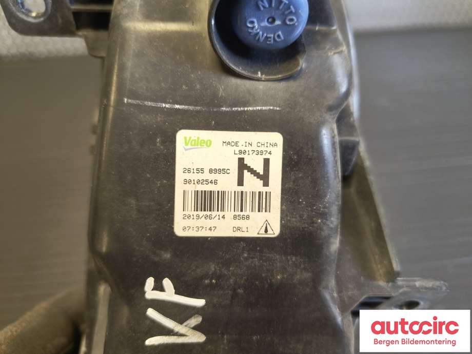 Tåkelykt venstre foran til Nissan Leaf 2018-->> (Type II)  (NISSAN|26155-8995C|)