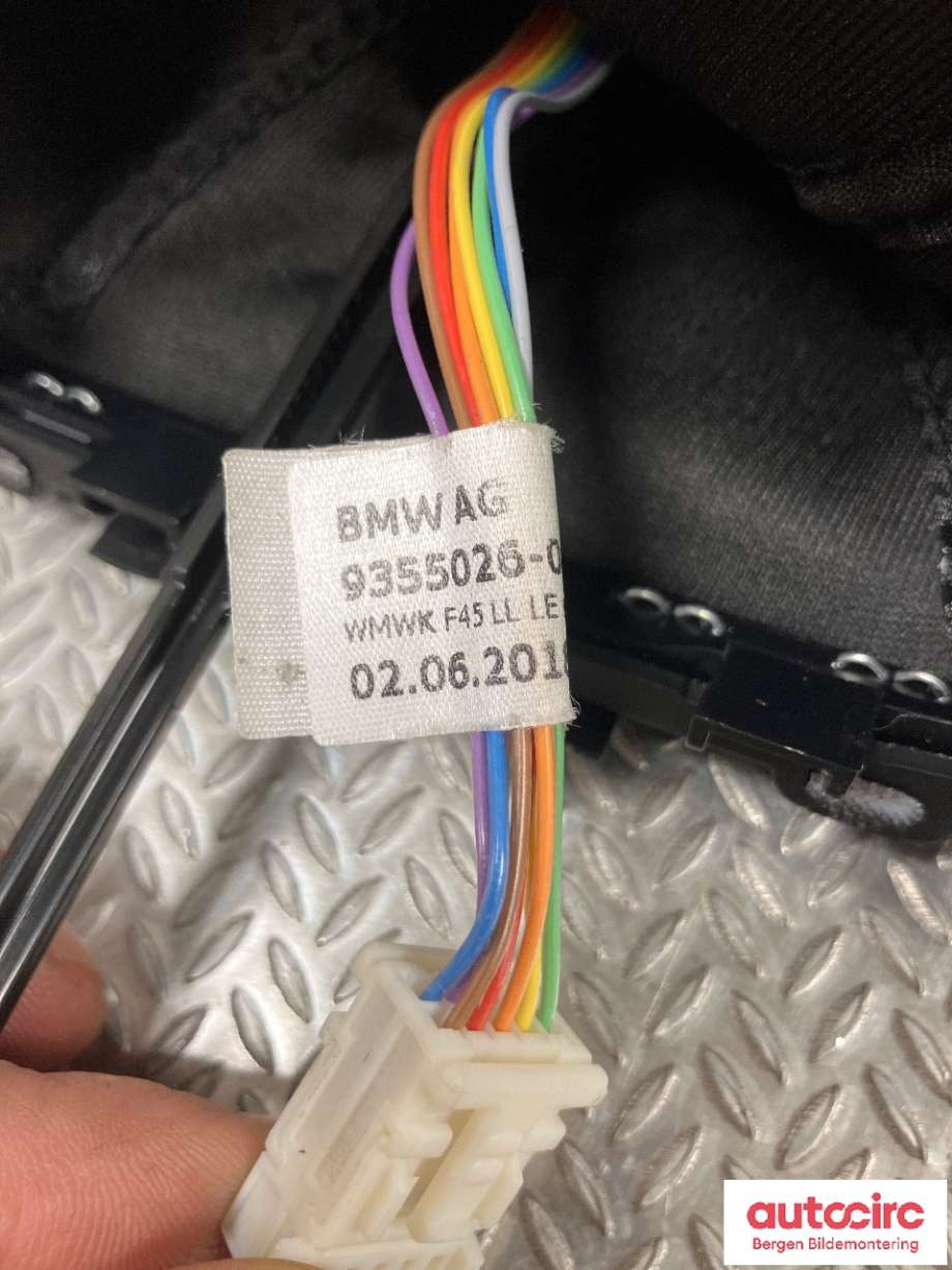 Diverse deler til BMW 2-Serie 2014-2021 (F22/F23) (F22/F23) (BMW|61 31 9 355 026|)