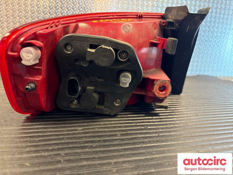 Baklykt høyre til Audi A4 2007-2014 (Type IV) (B8) (B8) (AUDI|8K5 945 096 D|)