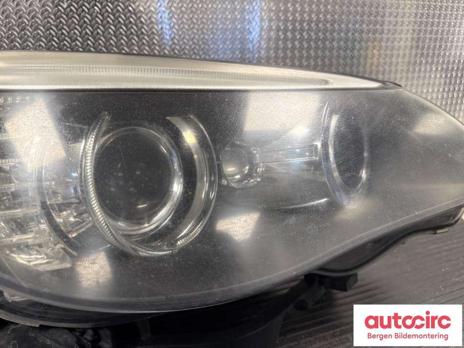 Frontlykt høyre halogen til BMW 5-Serie 2003-2010 (E60/E61) (E60/E61) (BMW|63 12 7 177 728|)
