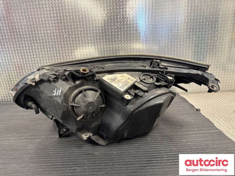 Frontlykt høyre halogen til BMW 5-Serie 2003-2010 (E60/E61) (E60/E61) (BMW|63 12 7 177 728|)
