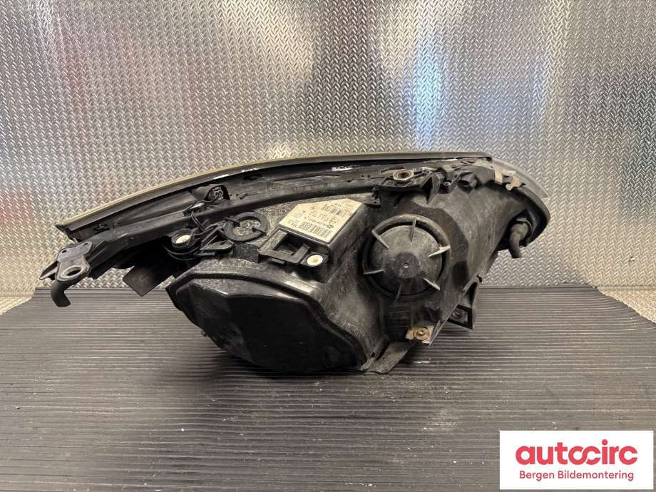 Frontlykt venstre halogen til BMW 5-Serie 2003-2010 (E60/E61) (E60/E61) (BMW|63 12 7 177 727|)