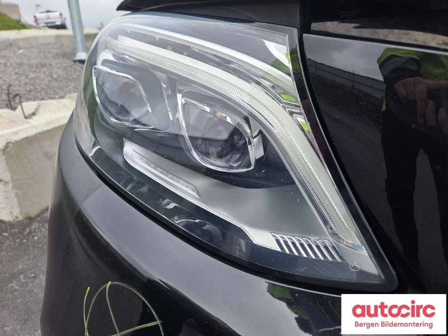 Frontlykt høyre halogen til Mercedes GLE 2015-2018 (Fase 2) (W166) (W166) (MERCEDES|A 166 820 08 59|)