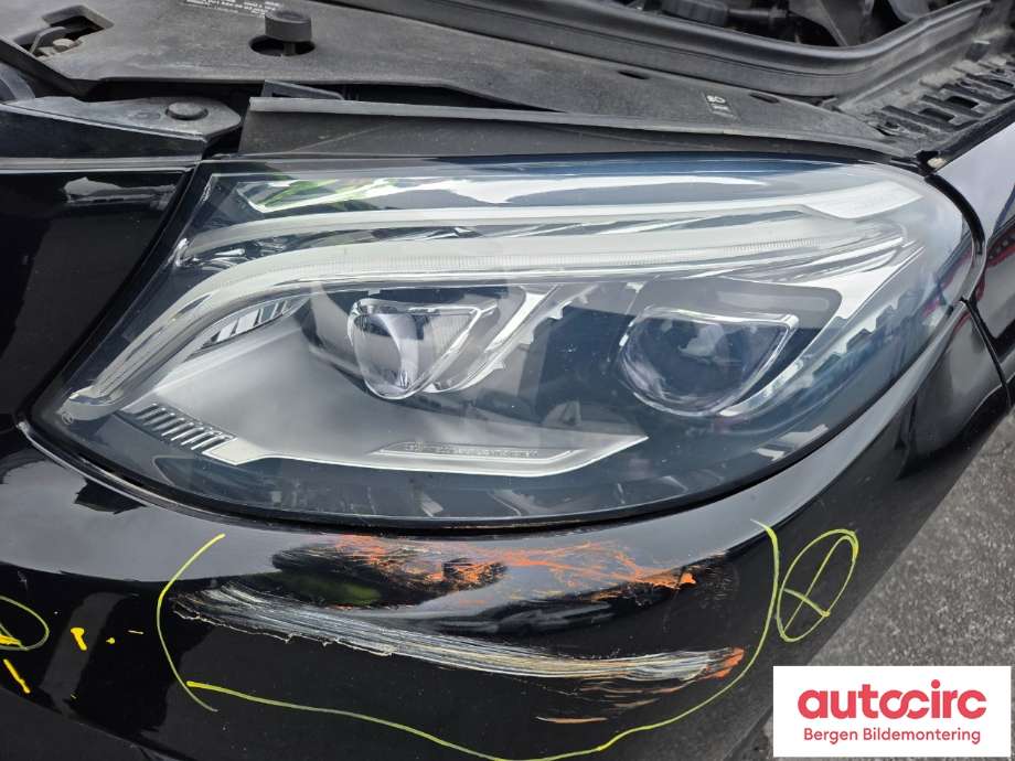 Frontlykt venstre halogen til Mercedes GLE 2015-2018 (Fase 2) (W166) (W166) (MERCEDES|A 166 820 07 59|)