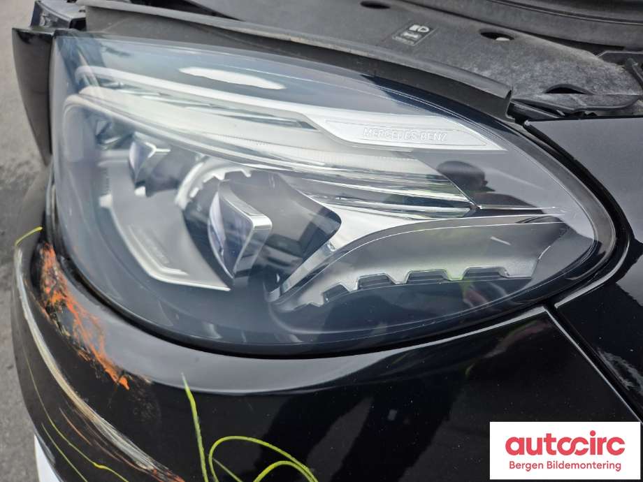 Frontlykt venstre halogen til Mercedes GLE 2015-2018 (Fase 2) (W166) (W166) (MERCEDES|A 166 820 07 59|)