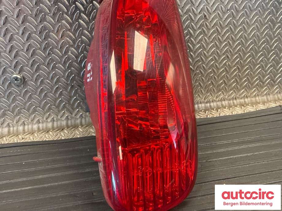 Baklykt fra støtfanger til Mini One/Cooper 2014-->> (F54-57) (F54-57) (MINI|63 24 7 350 008|)