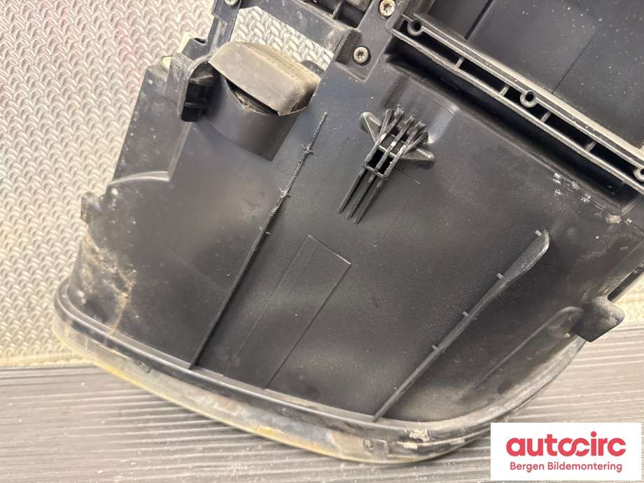 Frontlykt høyre halogen til Porsche Cayenne 2002-2006 (Fase 1) (9PA) (9PA) (PORSCHE|955 631 154 51|955 631 154 21|)