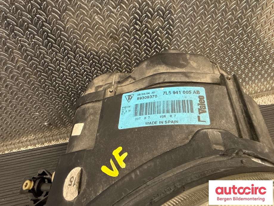 Frontlykt venstre halogen til Porsche Cayenne 2002-2006 (Fase 1) (9PA) (9PA) (PORSCHE|955 631 153 52|955 631 153 21|)