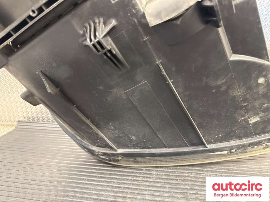 Frontlykt venstre halogen til Porsche Cayenne 2002-2006 (Fase 1) (9PA) (9PA) (PORSCHE|955 631 153 52|955 631 153 21|)