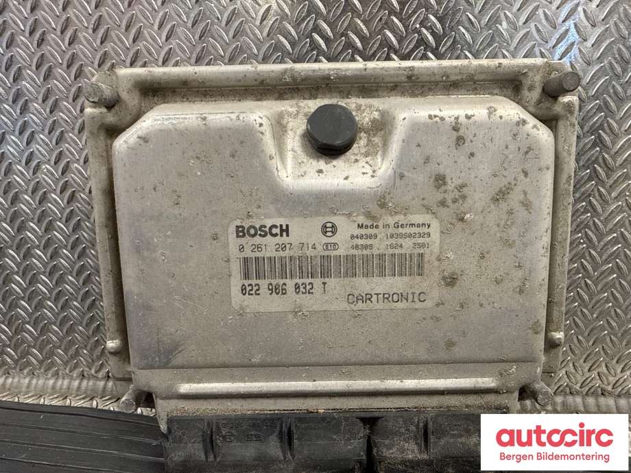 Styreenhet motor til Porsche Cayenne 2002-2006 (Fase 1) (9PA) (9PA) (PORSCHE|955 618 601 00||022 906 032 T)