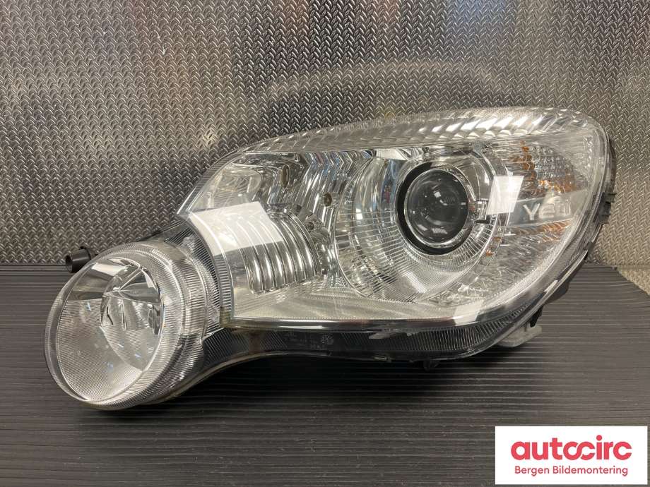Frontlykt venstre xenon til Škoda Yeti 2009-2013 (Fase 1) (SKODA|5L1 941 017 C|)