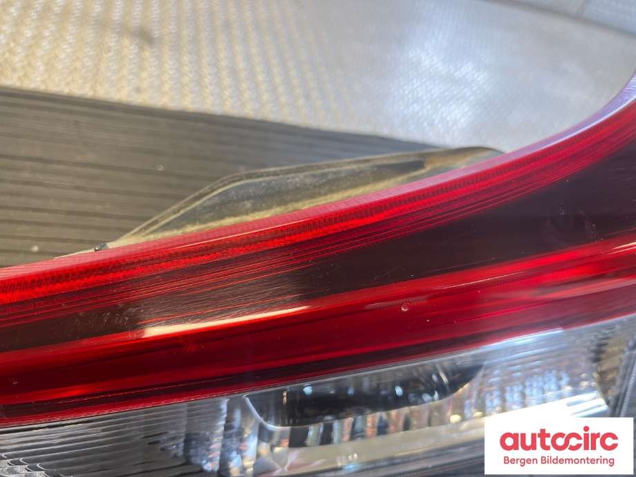 Baklykt høyre indre til Toyota Auris 2015-2019 (Type II, Fase 2)  (TOYOTA|8158102830|)