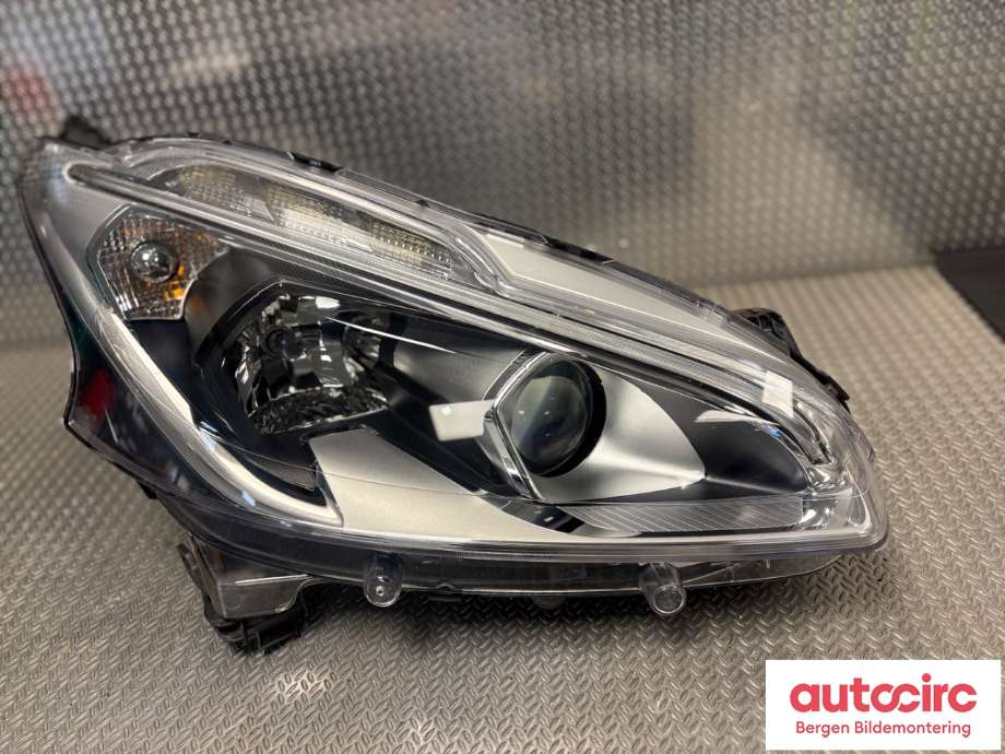 Frontlykt høyre halogen til Peugeot 208 2012-2019 (Type I) (PEUGEOT|98 108 058 80|16 853 527 80|)