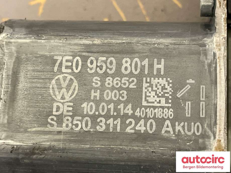 Ruteheis til VW Transporter / Caravelle 2009-2015 (Fase 2) (T5) (T5) (VOLKSWAGEN|7E0 959 801 H|)