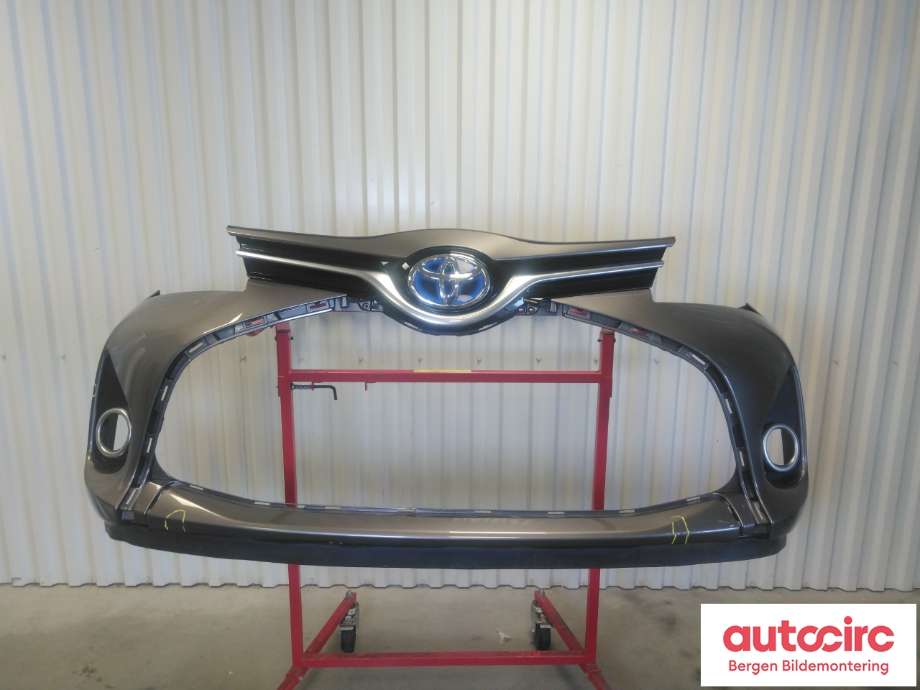 Støtfanger foran til Toyota Yaris 2014-2020 (Type III, Fase 2) (TOYOTA|521190U927|)