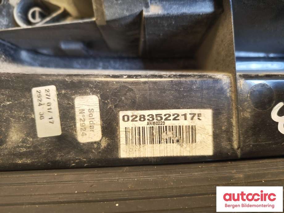 Baklykt venstre til Peugeot Partner 2015-2019 (Type II, Fase 2) (PEUGEOT|96 772 055 80|)