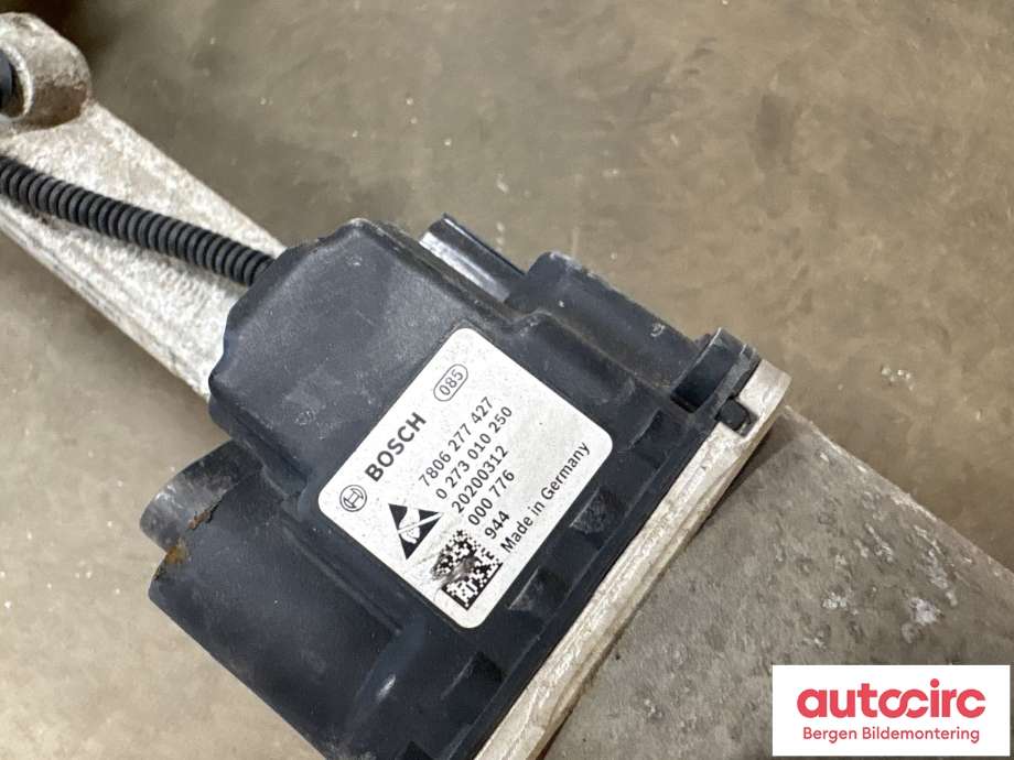 Tannstang elektrisk til Porsche Taycan 2019-->>  (PORSCHE|PAD 423 051 B|9J1 423 051 AB|)