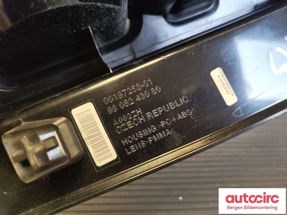 Baklykt høyre til Peugeot Expert 2016-->> (Type III) (PEUGEOT|98 082 430 80|)