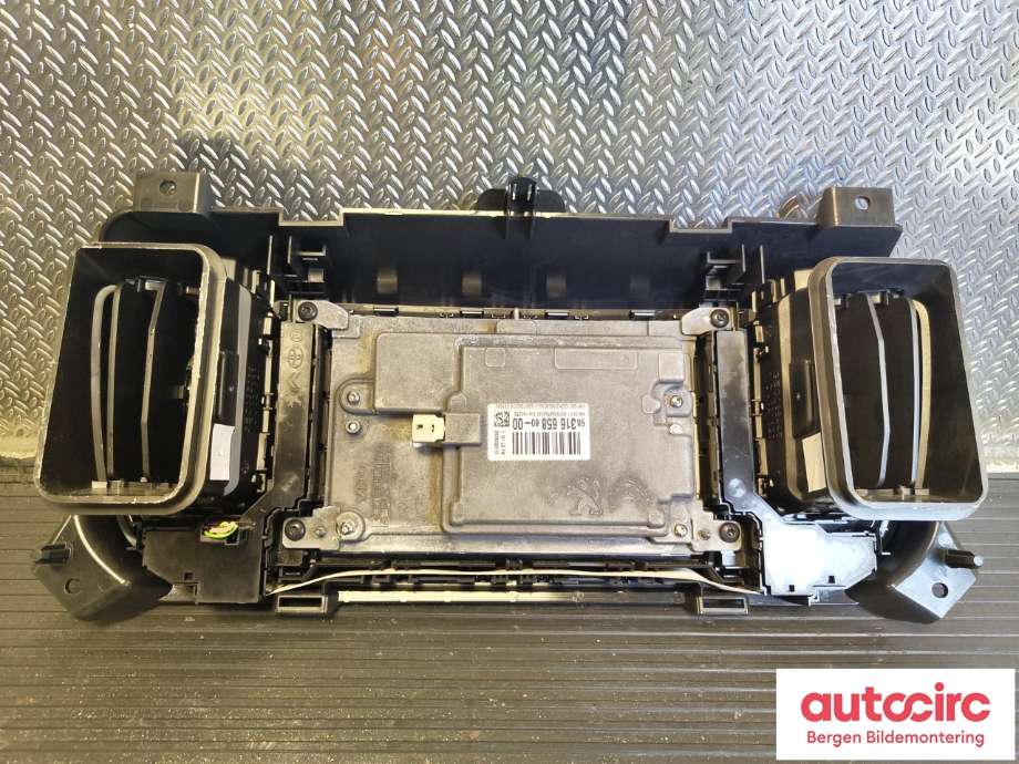 Multimedia display (MCU - Media Controller Unit) til Peugeot Expert 2016-->> (Type III)  (PEUGEOT|98 316 658 80|98 075 397 ZD|)