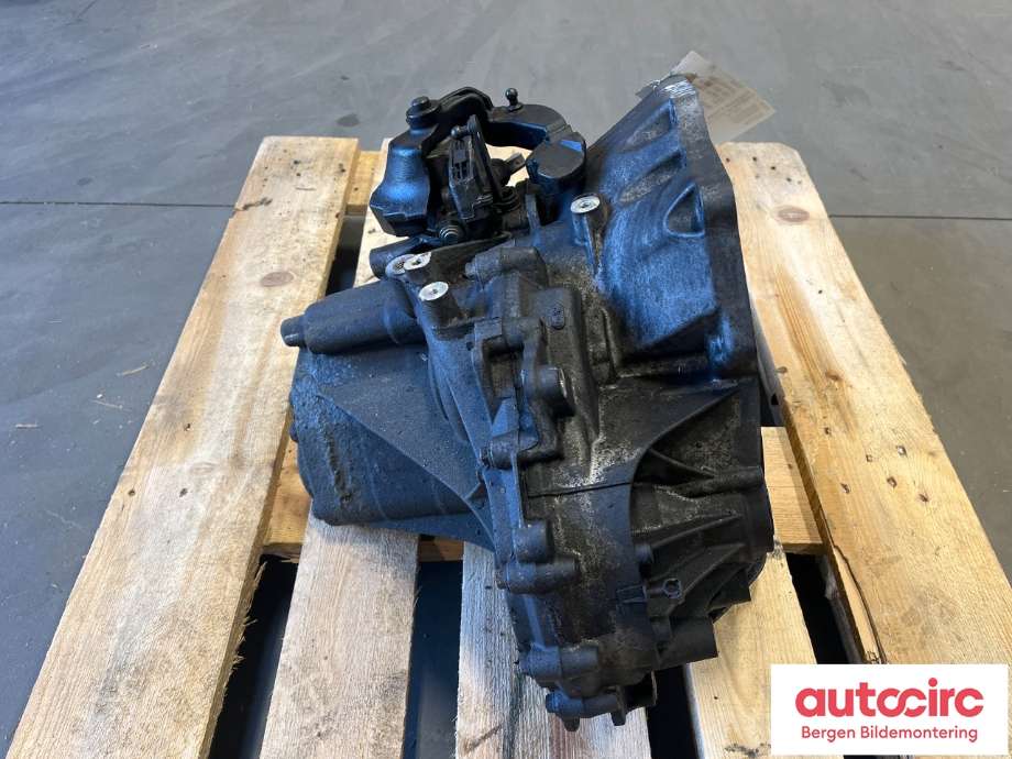 Girkasse manuell 6-trinn til Ford Focus 2011-2014 (Type III, Fase 1)  (FORD|1836350|RMAV6R-7002-KJ|2255835)