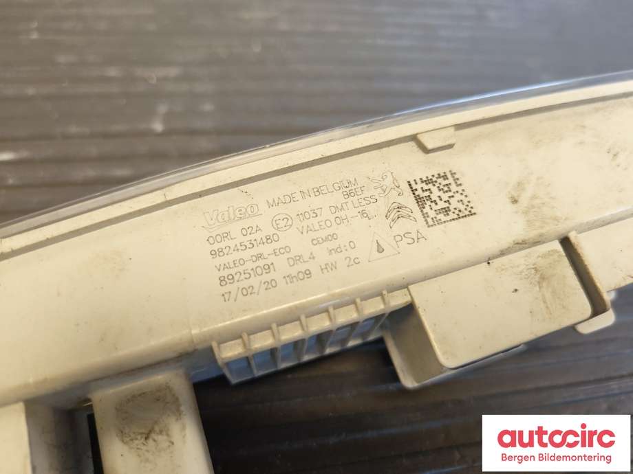Tåkelykt høyre foran til Peugeot Expert 2016-->> (Type III)  (PEUGEOT|98 245 314 80|)