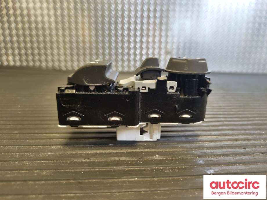 Bryter ruteheis til Peugeot Expert 2016-->> (Type III)  (PEUGEOT|96 784 561 ZD|98 329 368 ZD|)