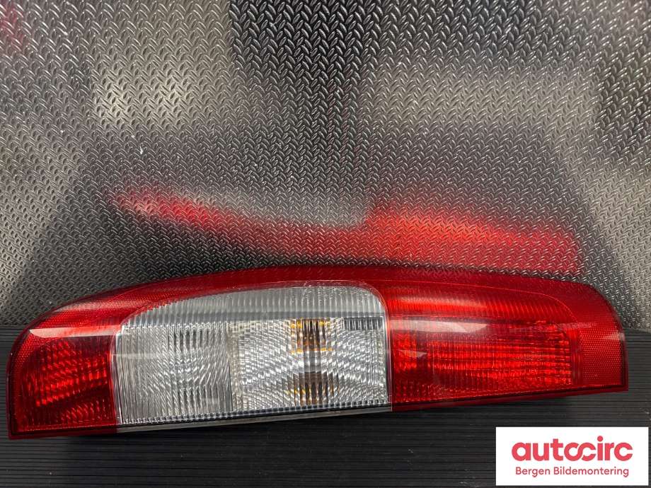 Baklykt venstre til Mercedes Vito/Viano 2010-2014 (Fase 2) (W639) (W639) (MERCEDES|A 639 820 01 64|)