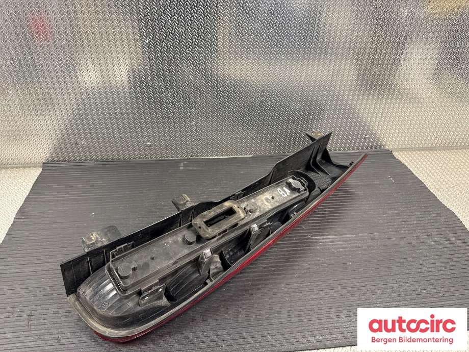 Baklykt venstre til Mercedes Vito/Viano 2010-2014 (Fase 2) (W639) (W639) (MERCEDES|A 639 820 01 64|)